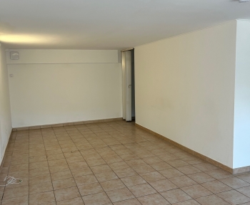 Location Appartement 1 pièce Cabriès (13480) - CABRIES
