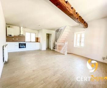 Location Appartement avec terrasse  pièce Valenciennes (59300) - Place de l'esplanade