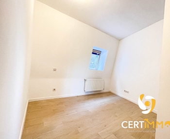 Location Appartement avec terrasse  pièce Valenciennes (59300) - Place de l'esplanade
