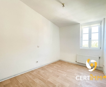 Location Appartement avec terrasse  pièce Valenciennes (59300) - Place de l'esplanade