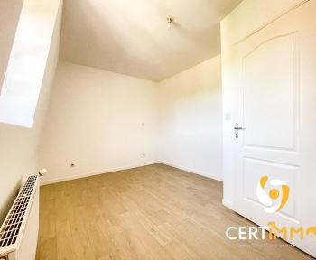 Location Appartement avec terrasse  pièce Valenciennes (59300) - Place de l'esplanade