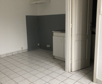 Location Appartement 2 pièces Mondeville (14120) - Rue Pasteur
