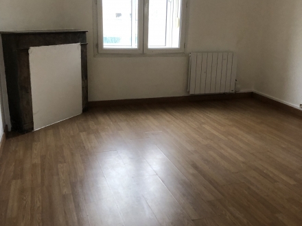 Location Appartement 2 pièces Mondeville (14120) - Rue Pasteur