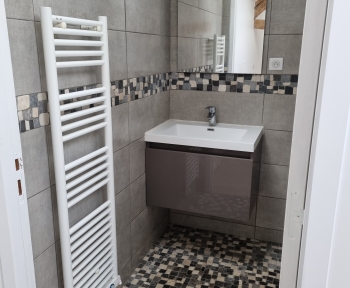 Location Appartement rénové 2 pièces Pussay (91740) - centre ville