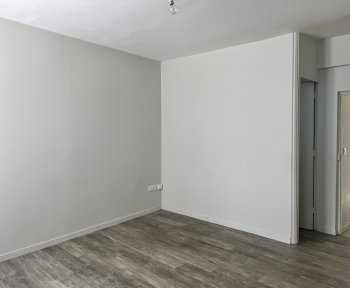 Location Local commercial 2 pièces Romorantin-Lanthenay (41200) - ROMORANTIN-LANTHENAY