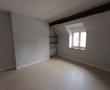 Location Maison avec jardin 5 pièces Contres (41700) - Centre ville
